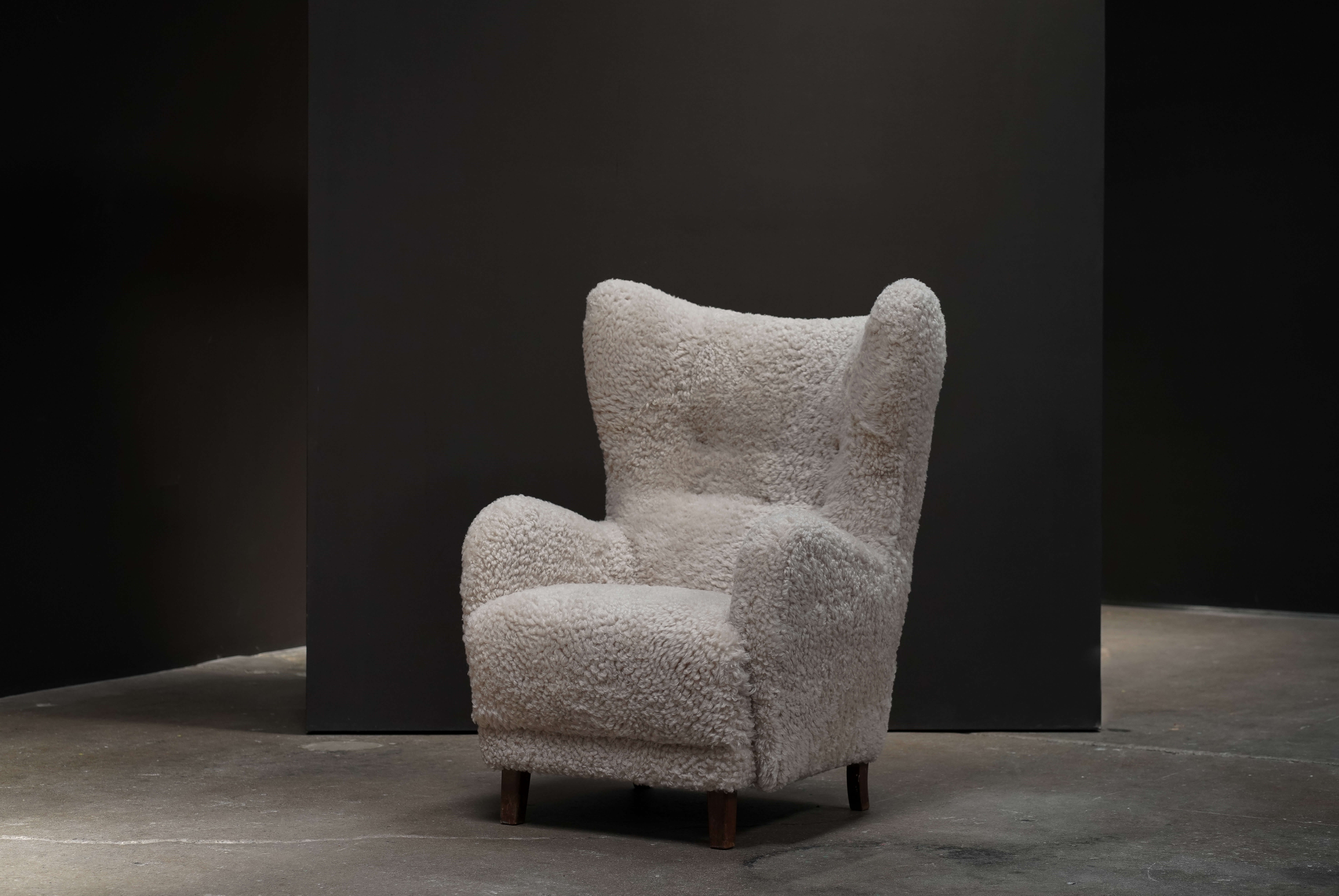 Wingback Lounge Chair in Shearling, Chalk 	