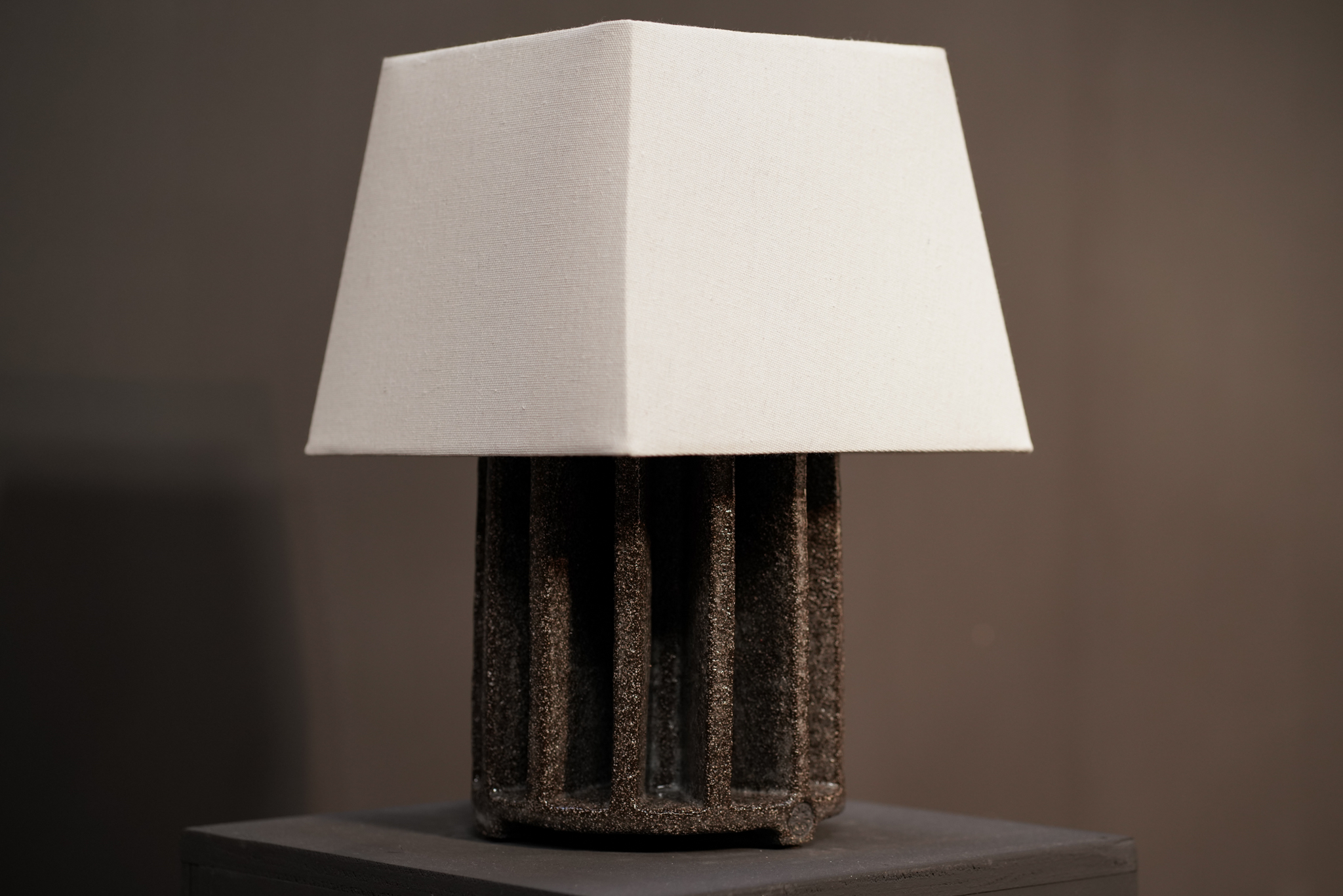 “I”  Lamp, Peat