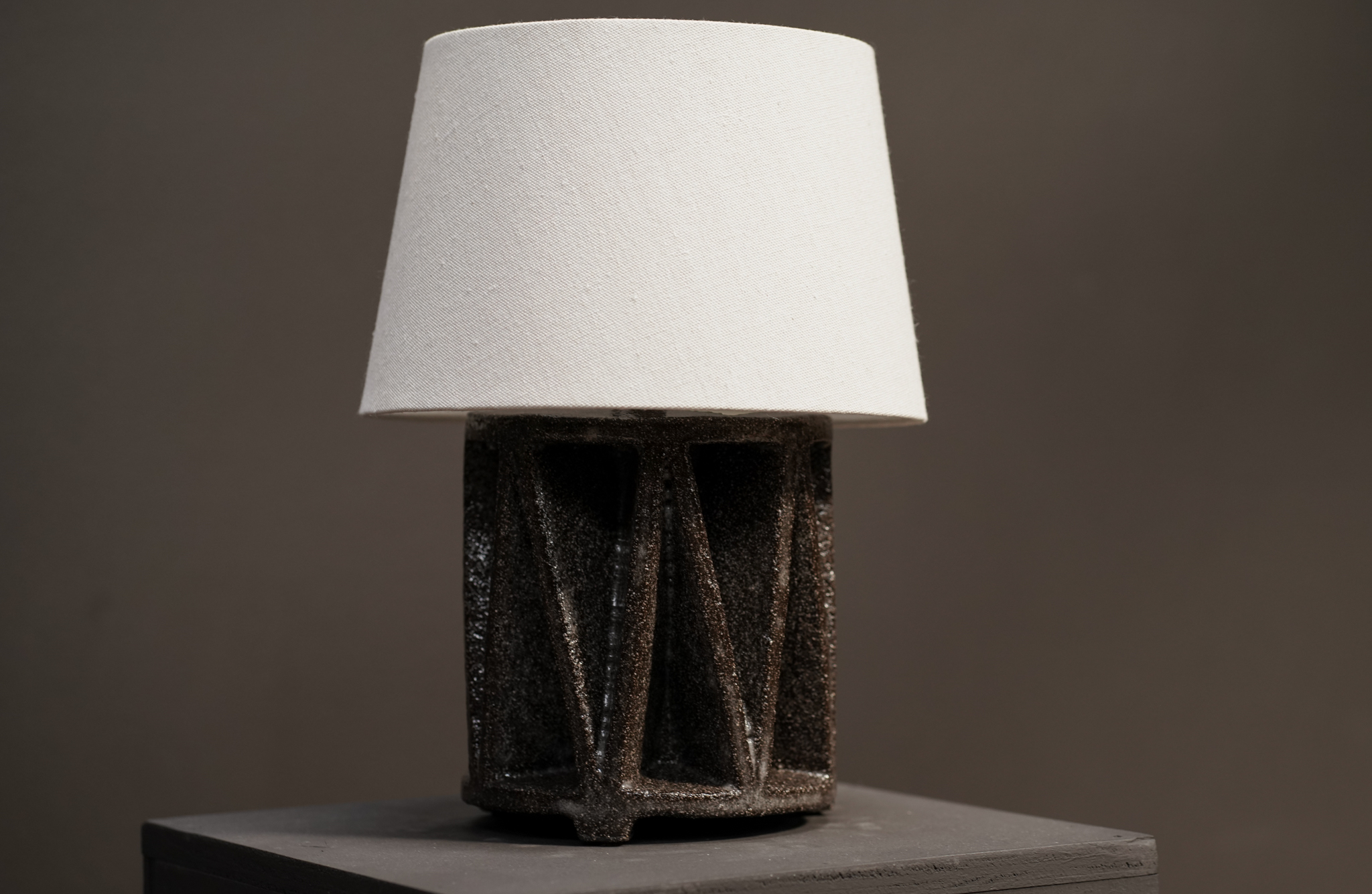 “V”  Lamp, Peat 